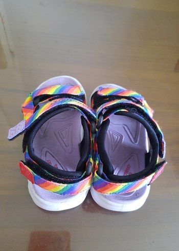 23 Beden skechers Kız Çocuk Sandalet