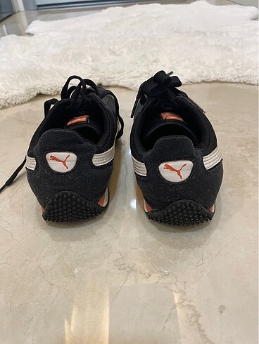 38,5 Beden siyah Renk Puma whirlwind orjinal spor ayakkabi