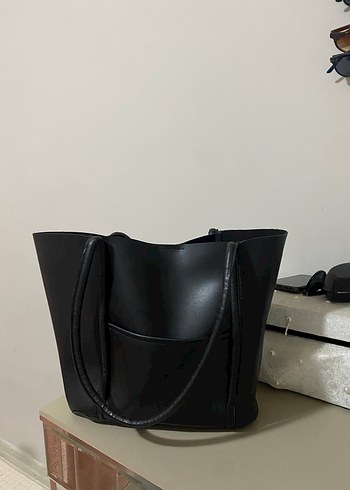 Siyah Minimalist Kadın Deri Çanta
