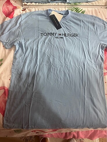 Tommy Hilfiger m