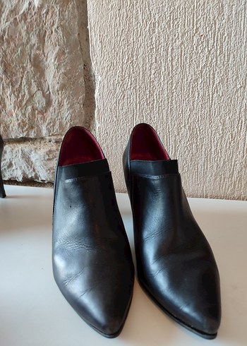 39 Beden Siyah Deri Stiletto Topuklu Ofis Botu