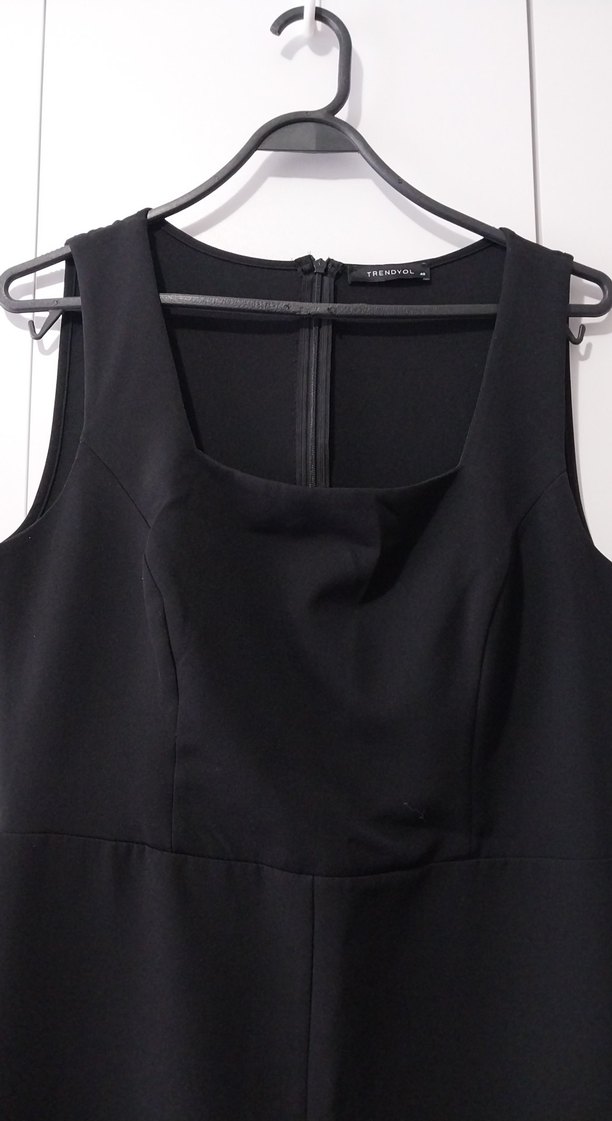 Siyah Tulum - Görsel 2