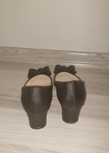 Siyah Topuklu Ayakkabı - Görsel 4
