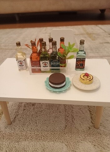  Minyatür şişeler