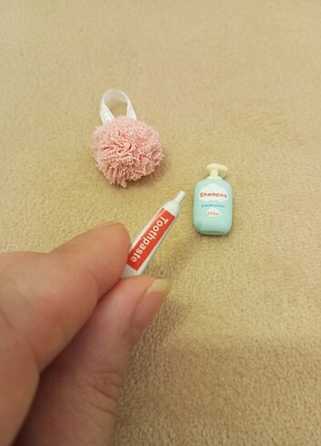 Minyatür banyo eşyaları