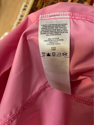 36 Beden pembe Renk Columbia rüzgarlık