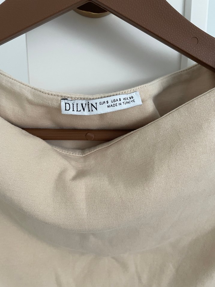 Bej Yüksek Yakalı Kolsuz Bodysuit - Görsel 2