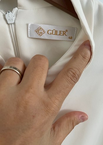 Düğmeli Beyaz Uzun Kollu Kadın Gömlek - Görsel 4