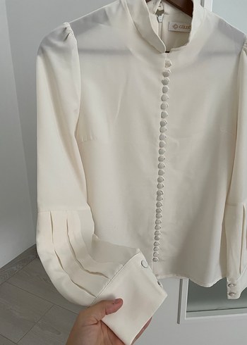 Düğmeli Beyaz Uzun Kollu Kadın Gömlek - Görsel 2