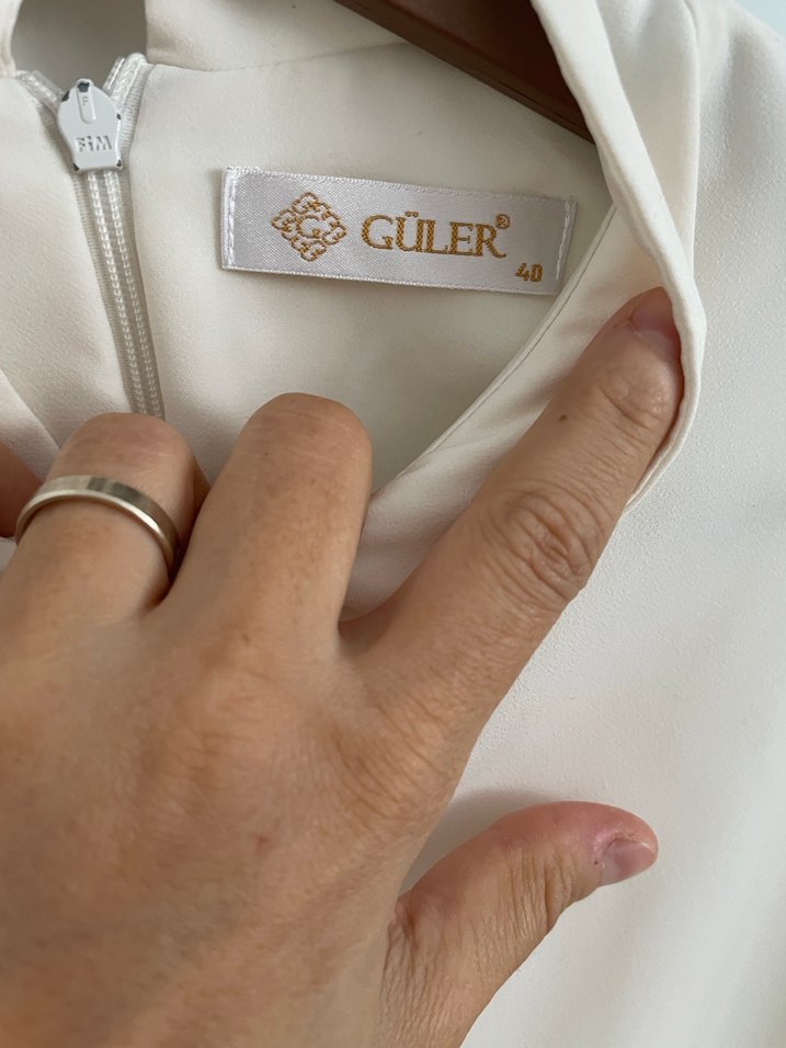 Düğmeli Beyaz Uzun Kollu Kadın Gömlek - Görsel 4