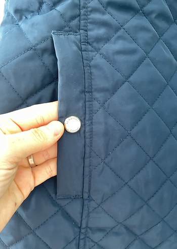 Kapitone Lacivert Kemerli Kadın Yelek - Görsel 2