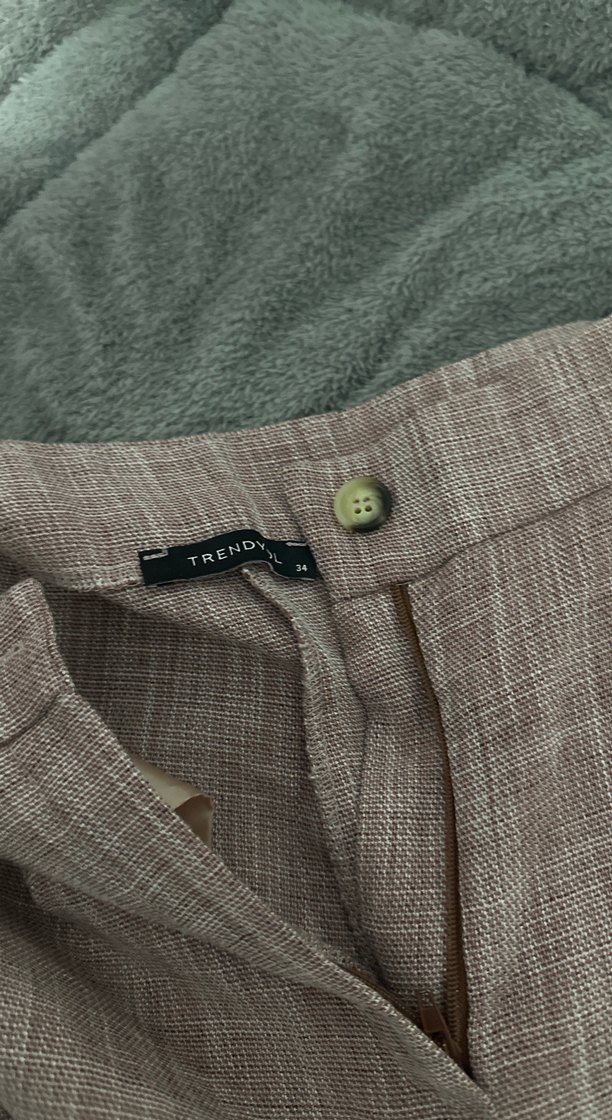 Düğmeli Bej Kadın Keten Pantolon - Görsel 2