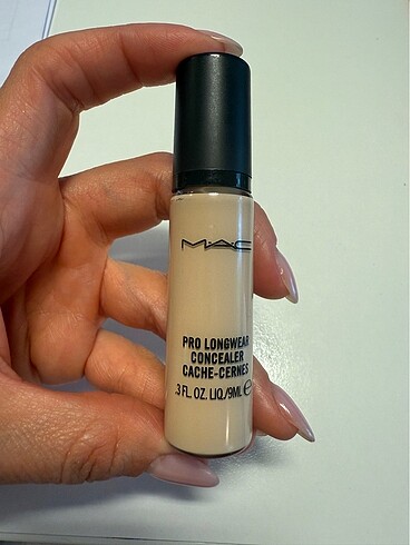 Mac concealer