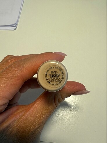 MAC Mac concealer