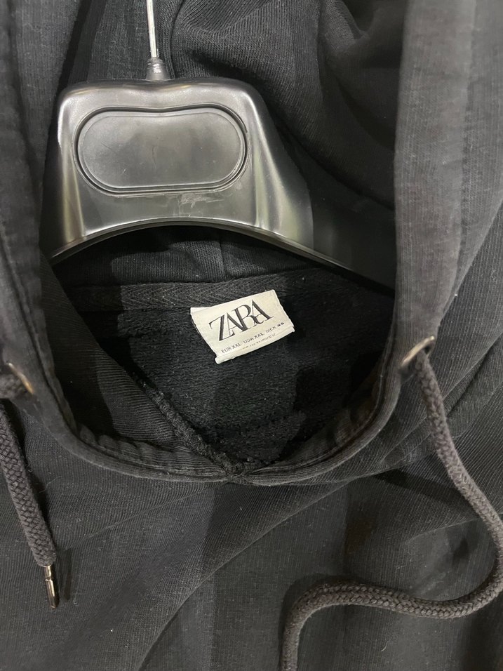 Siyah Kapüşonlu  Sweatshirt - Görsel 2