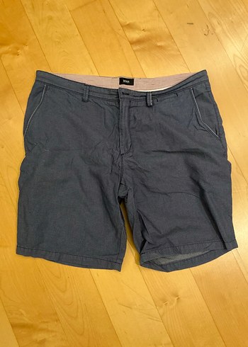Hugo Boss Sehir Stiline Uygun Koyu Gri Desenli Bermuda