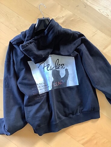 preach marka sweatshirt