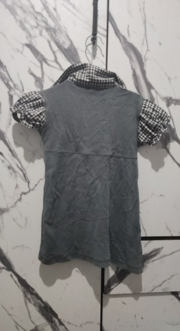 Kız Çocuk Gri Baskılı Kemerli Bluz - Görsel 3