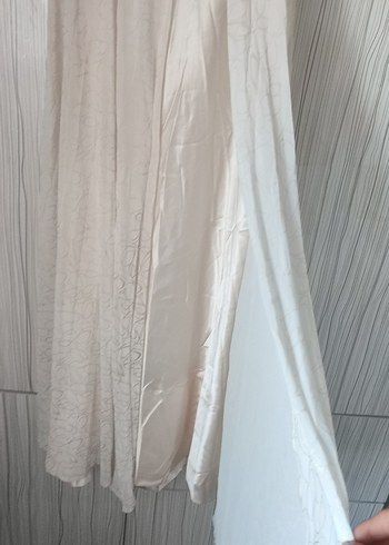 Beyaz Drapeli Uzun Abiye Elbise - Görsel 4