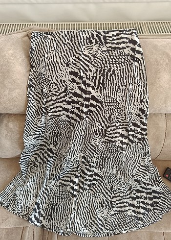 quzu s beden saten crop midi etek takim - Görsel 2