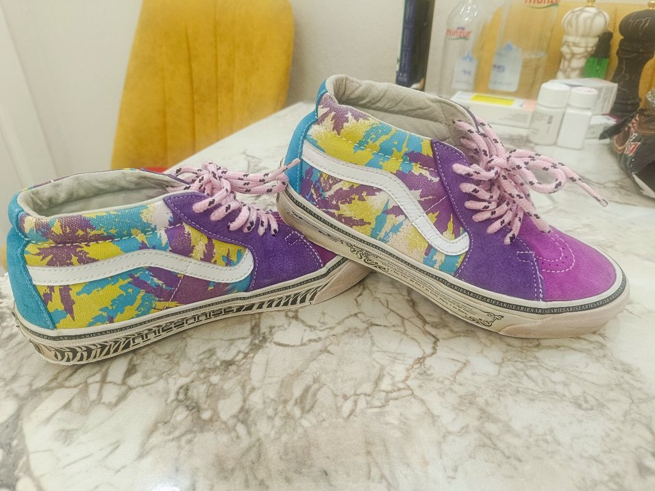 Vans 36,5 numara çok Renkli Bağcıklı Kadın Spor Ayakkabı - Görsel 4